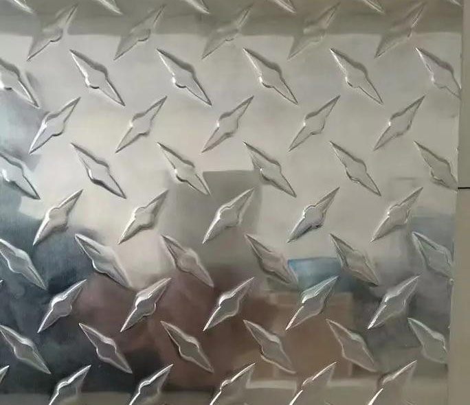 �ں黨������